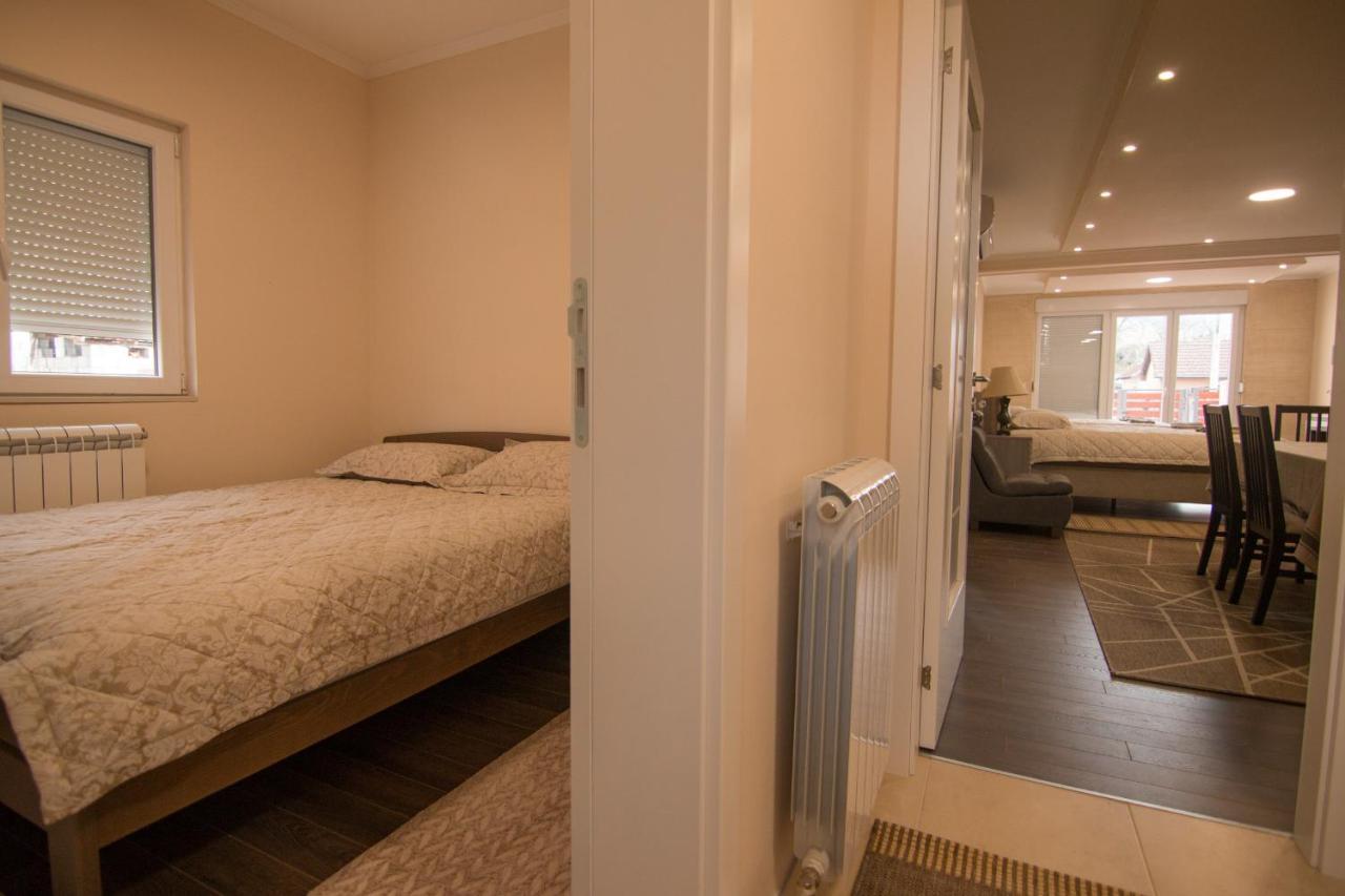 Apartment Lili バイナ・バシュタ エクステリア 写真