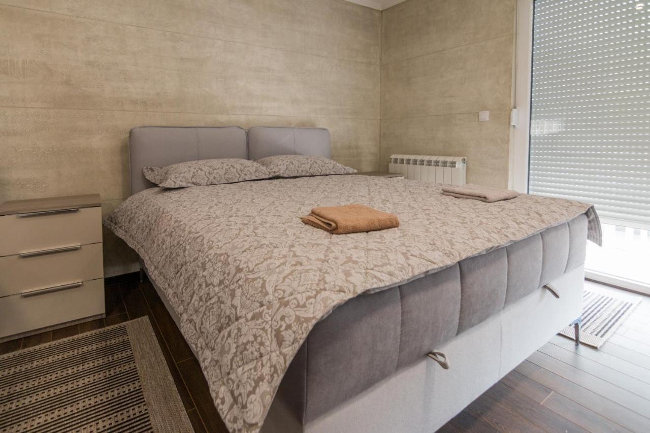 Apartment Lili バイナ・バシュタ エクステリア 写真