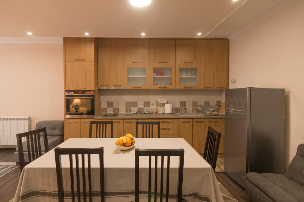 Apartment Lili バイナ・バシュタ エクステリア 写真